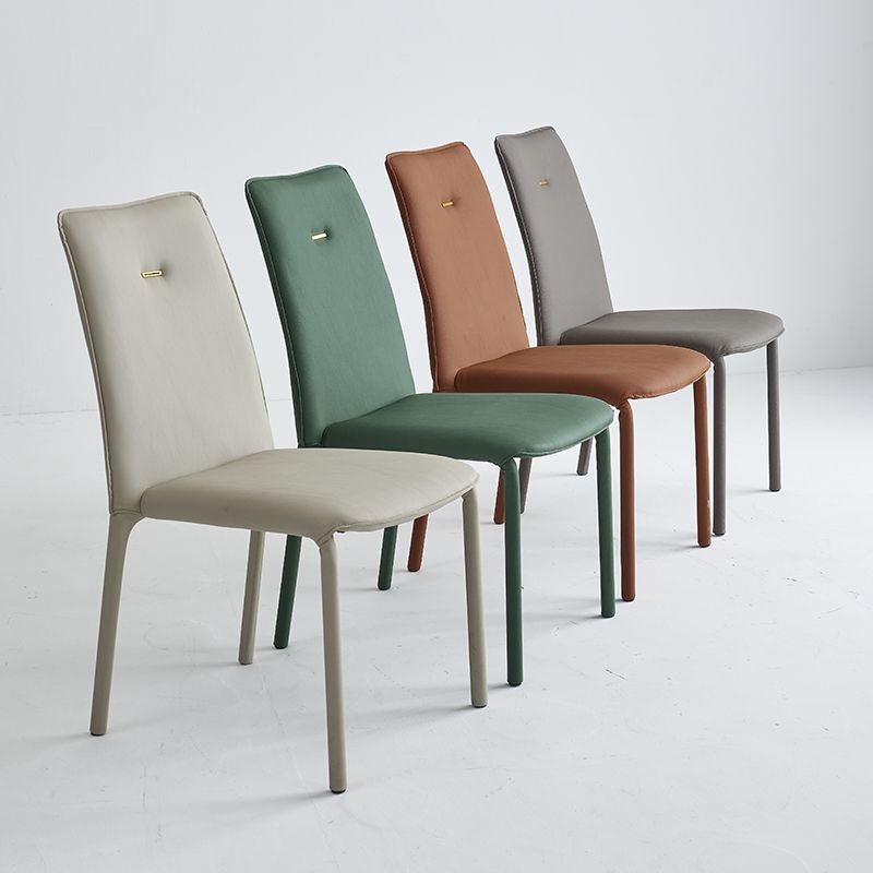 Sillas de comedor de cuero de estilo moderno, silla lateral apilable con respaldo sólido para uso doméstico (juego de 2)