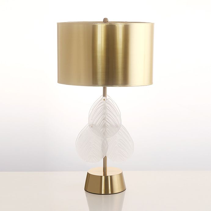 Lámpara de mesa nocturna de dormitorio de batería Luz de mesa de estilo de metal en oro
