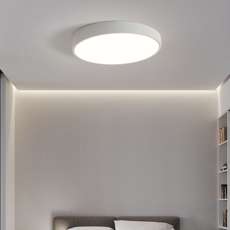 Schlafzimmer Circle Flush Mount Ceiling Licht Metall LED Einfache Deckenlampe in Weiß