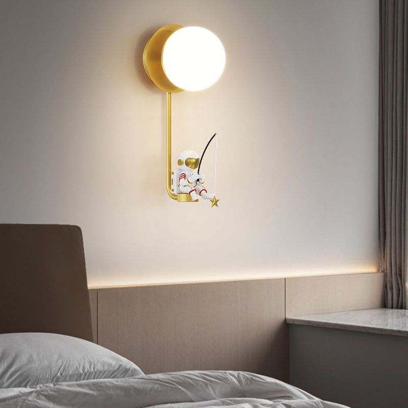 Contemporary Creative Wall Light Fixture Astronaut Wall Light Sconce for Kid's Bedroom