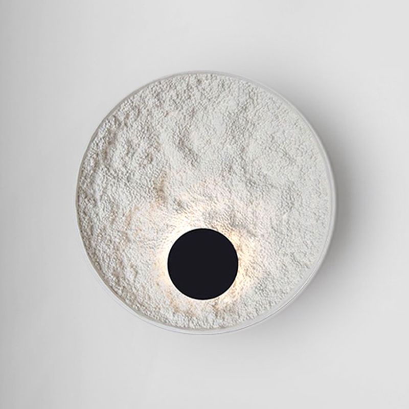 Linear Shade Resin Wall Sconce Modern Style Single Light Wall Lighting Fixtures in White