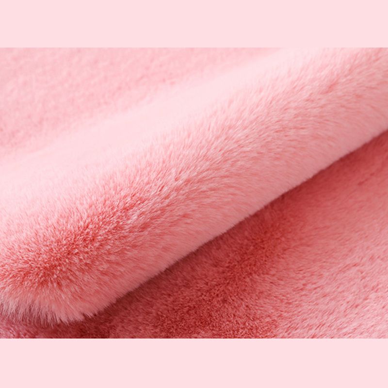 Lovely Bear shaped Area Rug Stylish Solid Shag Polypropylene Indoor Carpet Easy Care Friendly Washable Rug for Bedroom