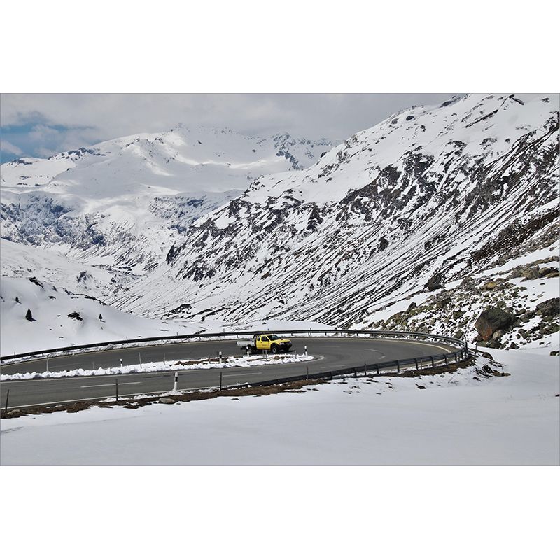 Full Size Photography Modern Style Mural Wallpaper with Road in Soft Color