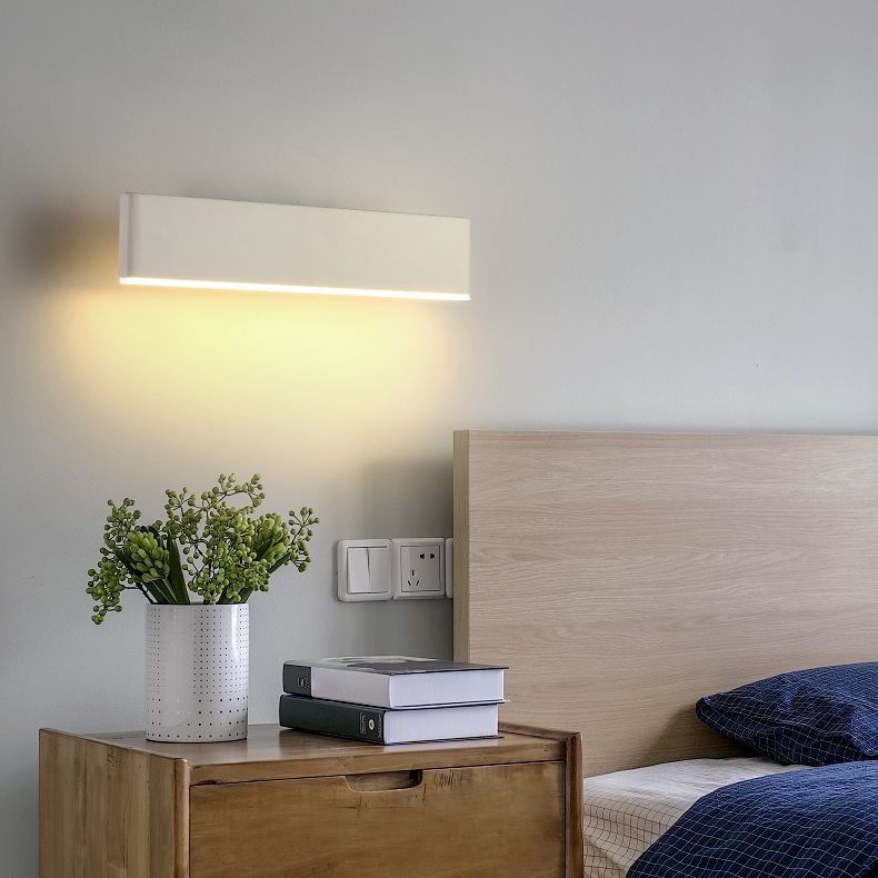 Modern Minimalist Style Rectangle Wall Mounted Light Fixture Metal 1 Light Wall Mounted Lighting for Bedroom