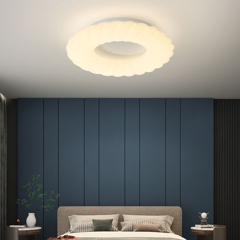 White Shaded Ceiling Light Contemporary LED Flush Mount Lighting for Home