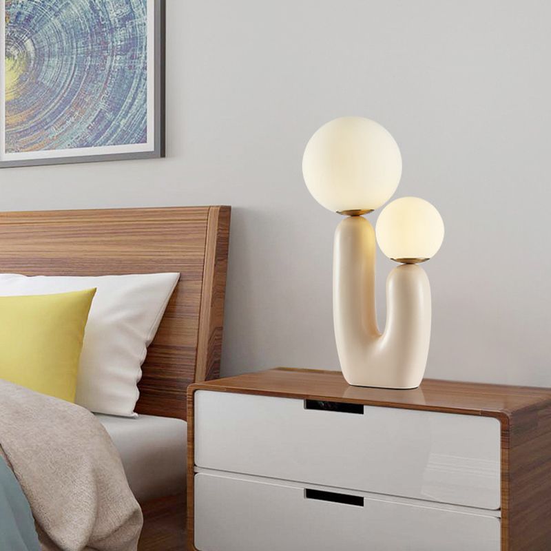 Lampe de table Globe 2 Light dans la lampe de bureau intérieure en résine concise moderne avec teinte en verre