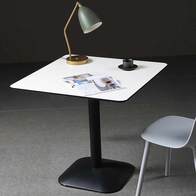 Metal Industrial Dining Table Manufactured Wood Top Table with Pedestal Base