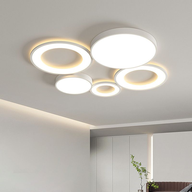 LED Minimalist 4 / 5 - Light Flush Mount Iron Ceiling Flush Mount in White Finish