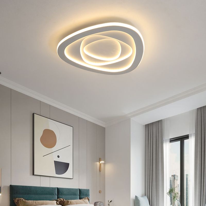 3 - Light Metal LED Flush Mount Light Triangle Modernism Ceiling Flush in White