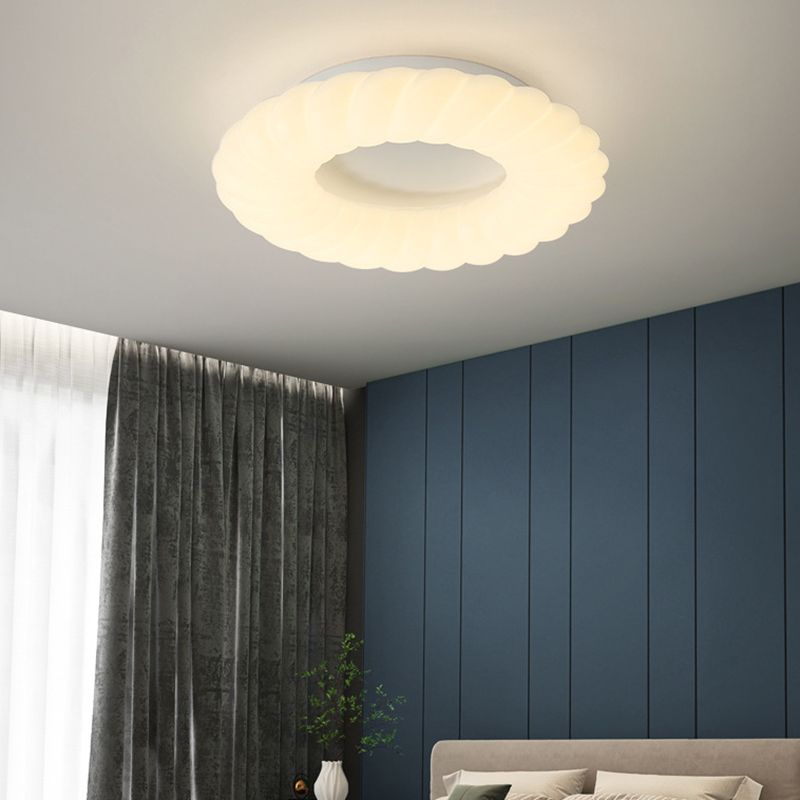White Shaded Ceiling Light Contemporary LED Flush Mount Lighting for Home
