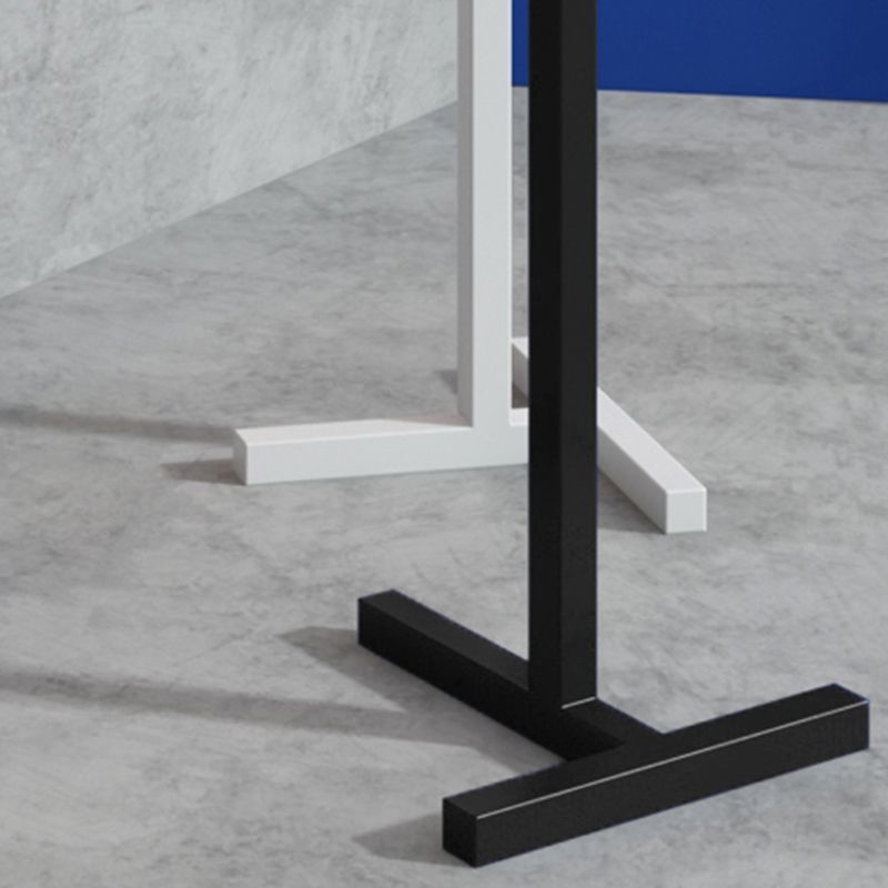 Mid-Century Modern Mental Coffee Table Round Top Shape Pedestal Cocktail Table