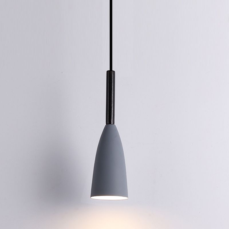 Lampade appese a 1 luce lampada a sospensione moderna con tonalità metallica