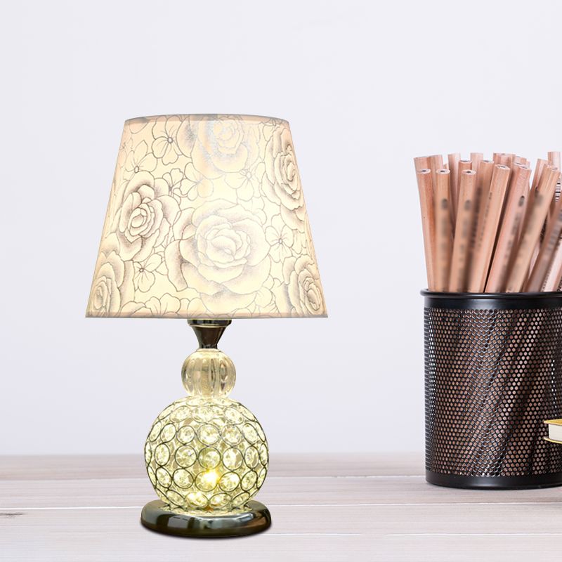 Bal slaapkamer tafel licht modern kristal ingebed 1 lamp goud/zilver/rode nachtkastje lamp met geometrische/pioen/hartverscheurende schaduw