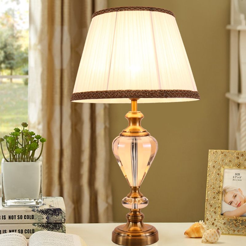 Tarea de lágrima modernista Iluminación de la tarea Cristal cortada a mano 1 Lámpara de lectura de la cabeza en beige