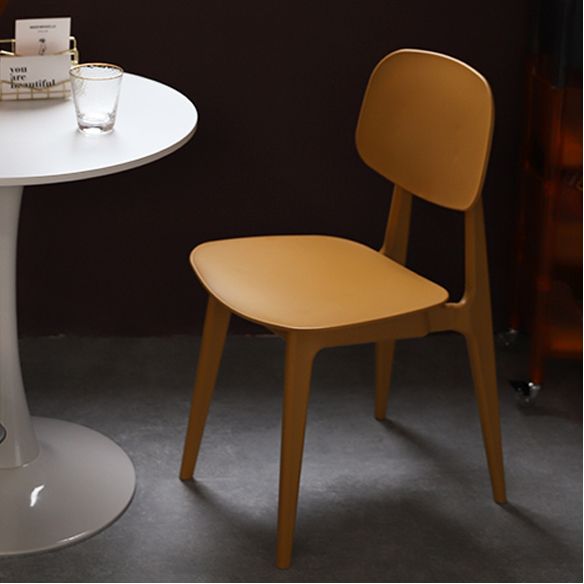 Sedia da pranzo moderna per interno-esterno.