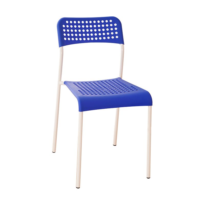 El comedor contemporáneo del metal preside la parte posterior abierta plástica que cena la silla sin brazos lateral