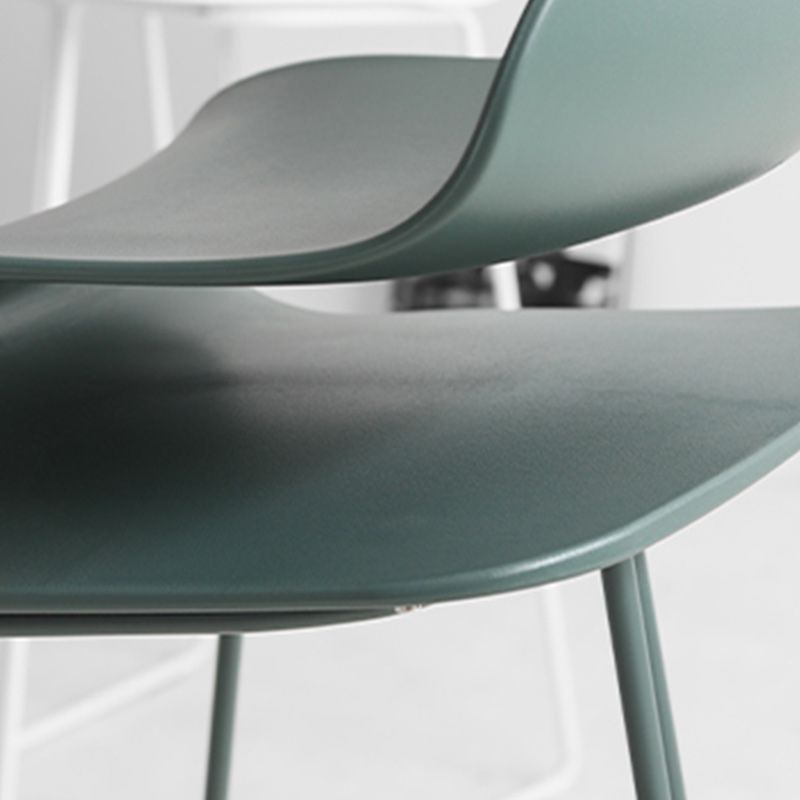 Modern Style Bar-stool Plastic Bar Stool with Metal Legs for Home