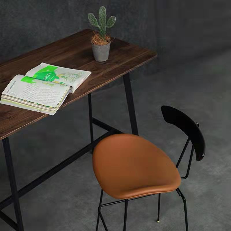 Taburete de bar contemporáneo de piel sintética de 39" con base de metal