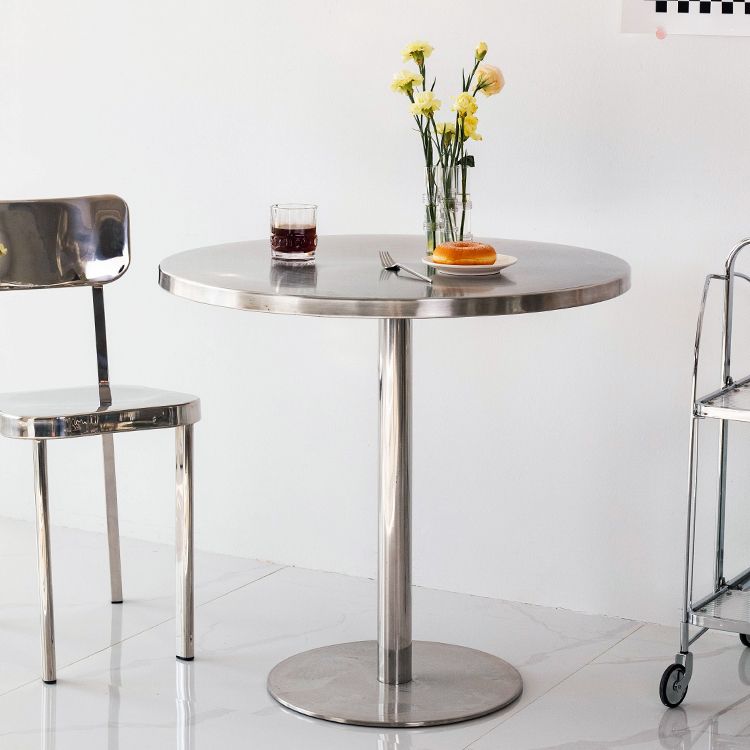 Mesa de comedor con astillas de metal Mesa de comedor de acero inoxidable con base de pedestal