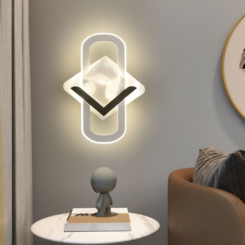 Fun a parete a parete geometrica bianca