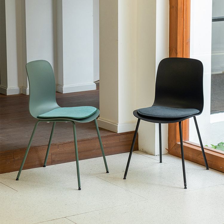 Sedia da pranzo contemporanea sedie laterali senza braccio con gambe di metallo per cucina