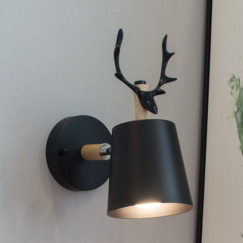 Modern Style Antlers Shape Wall Sconce Metal 1 Light Sconces for Bedroom