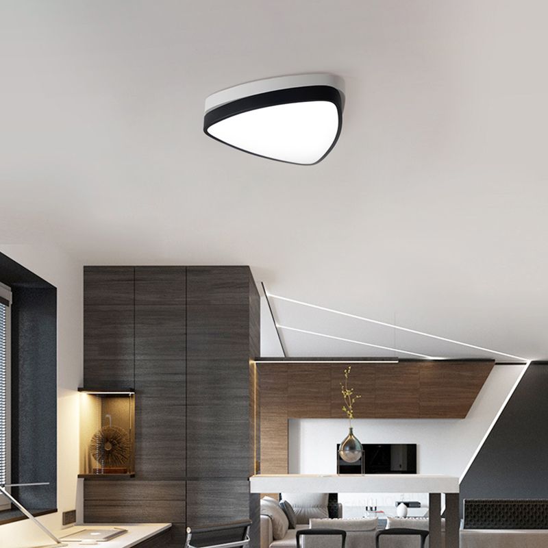 Plafonniers triangulaires pour chambre à coucher, 15/19/23 pouces, plafonnier moderne en fer et acrylique en blanc et noir, blanc chaud/blanc