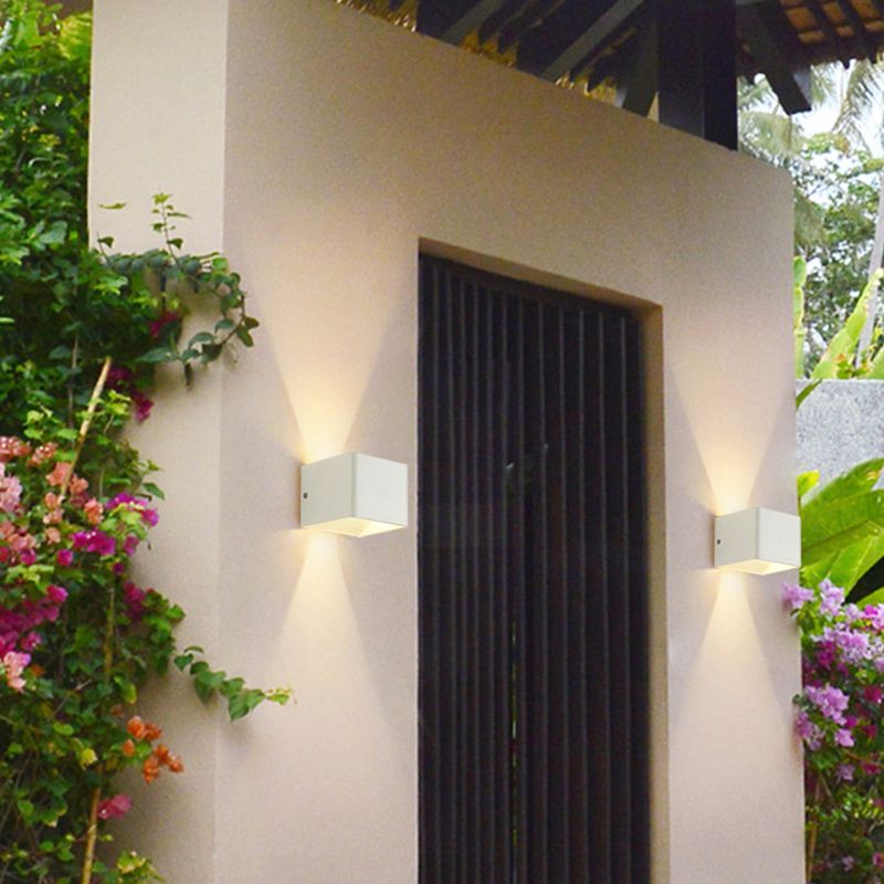 Contemporary Style Geometric Wall Lighting Metal 2 Lights Wall Light Fixture