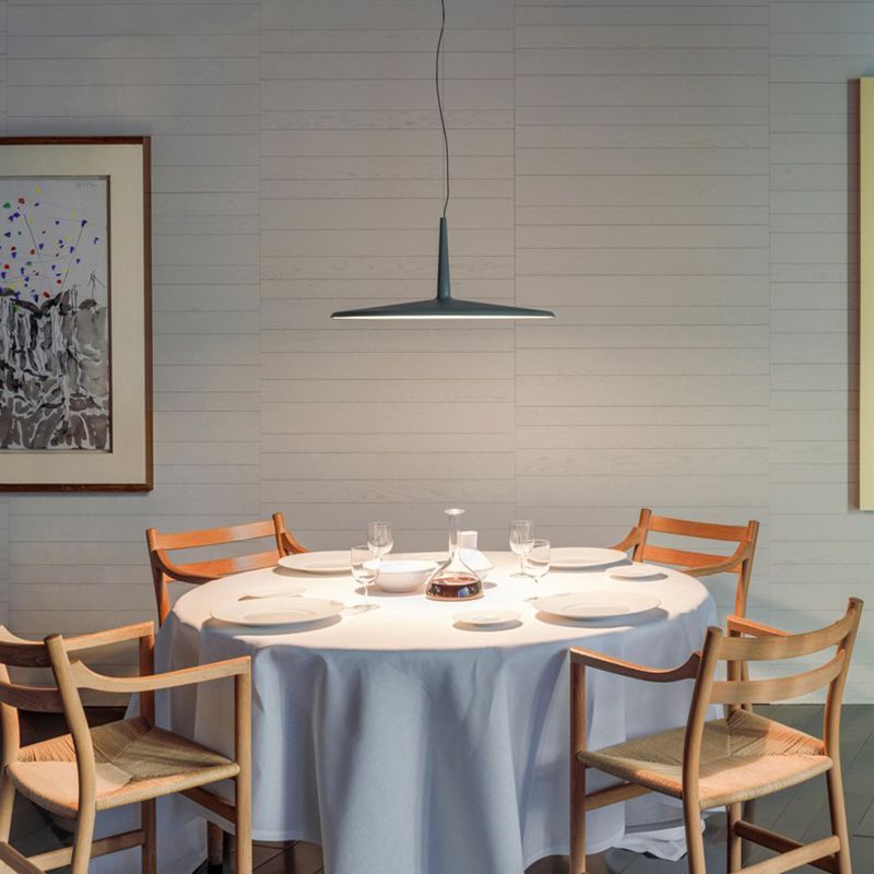 Minimalistischer Metallheizanhänger leichter, flacher Schatten 1-Licht-LED-Anhängerbeleuchtung für Esstisch