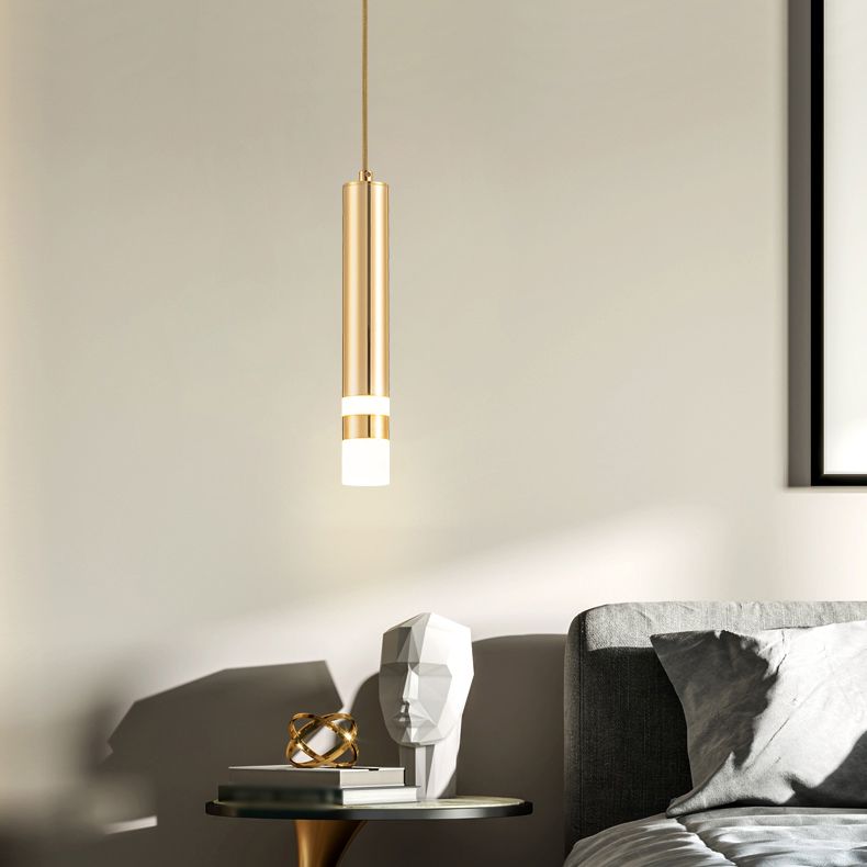 Forme de cylindre Metal Pendant Light Modern Style 1 Lumière Lumière Lumière en or