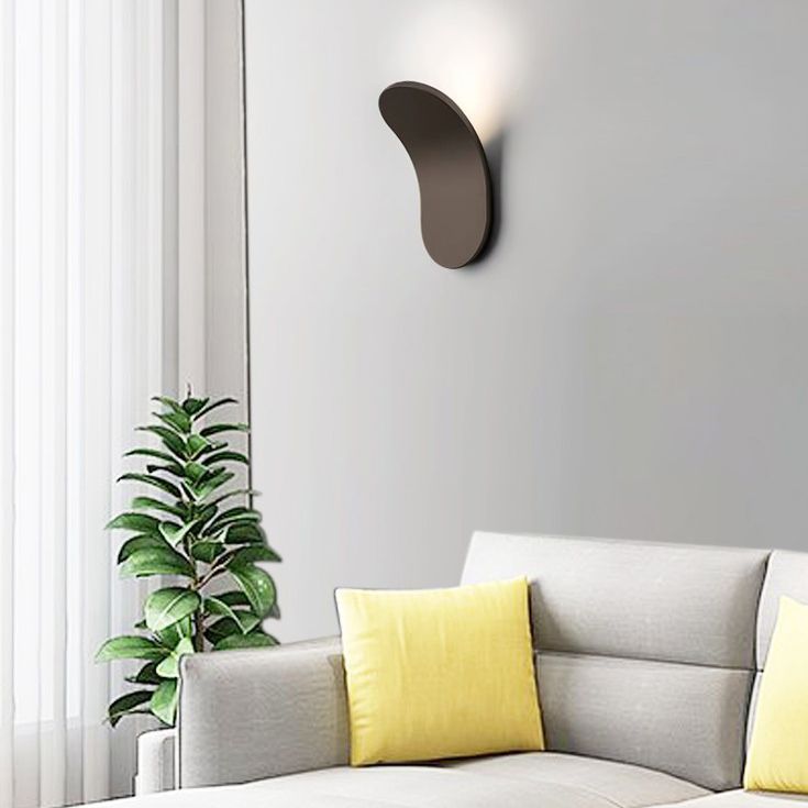 Metal LED Wall Lamp in Modern Creative Style Geometric Wall Light for Bedroom