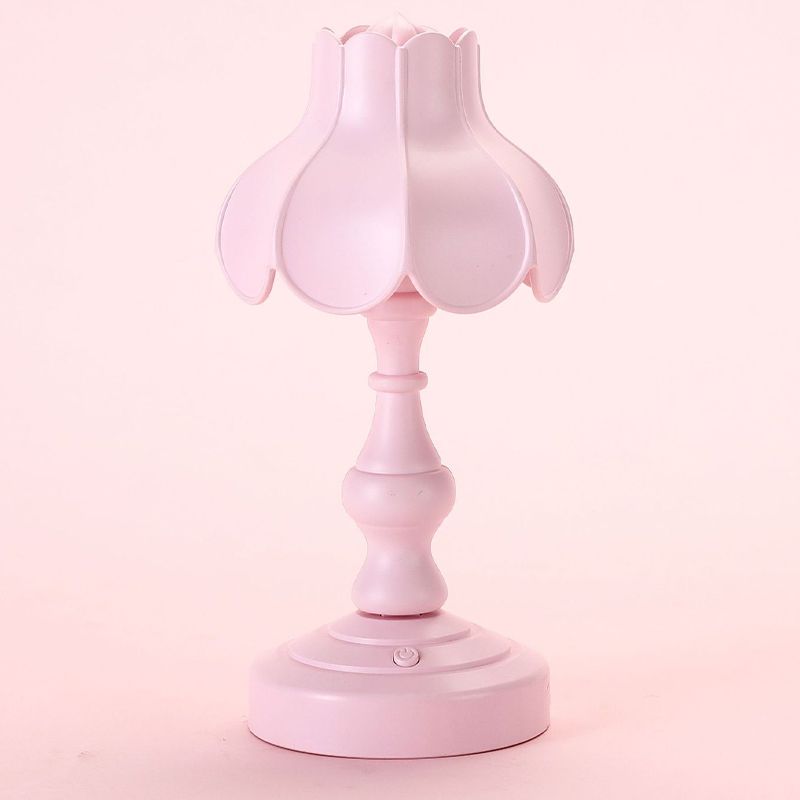 Table de forme de dôme moderne Light Metal 1 LAX NEULTANTS LEIL