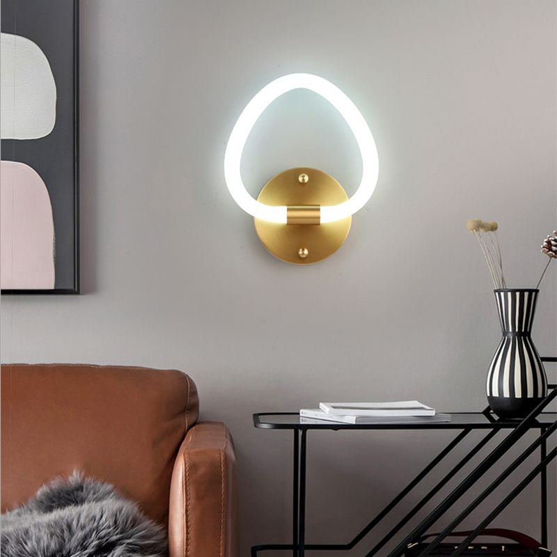 Linear Wall Sconces Modern Metal Wall Lamp in Gold for Living Room
