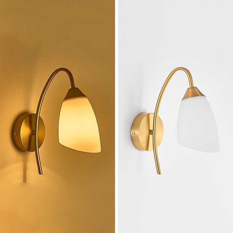 Modernist Wall Sconce Metal Sconce Lighting in Gold for Bedroom