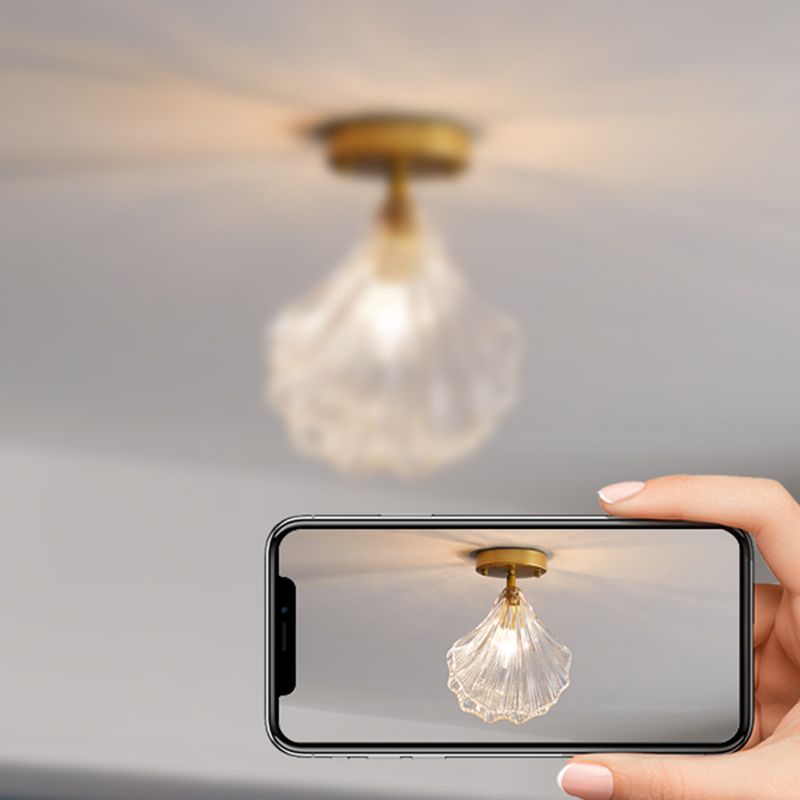 Gouden Shell plafondgemonteerde armatuur Eenvoud Stijl Glazen plafondlamp