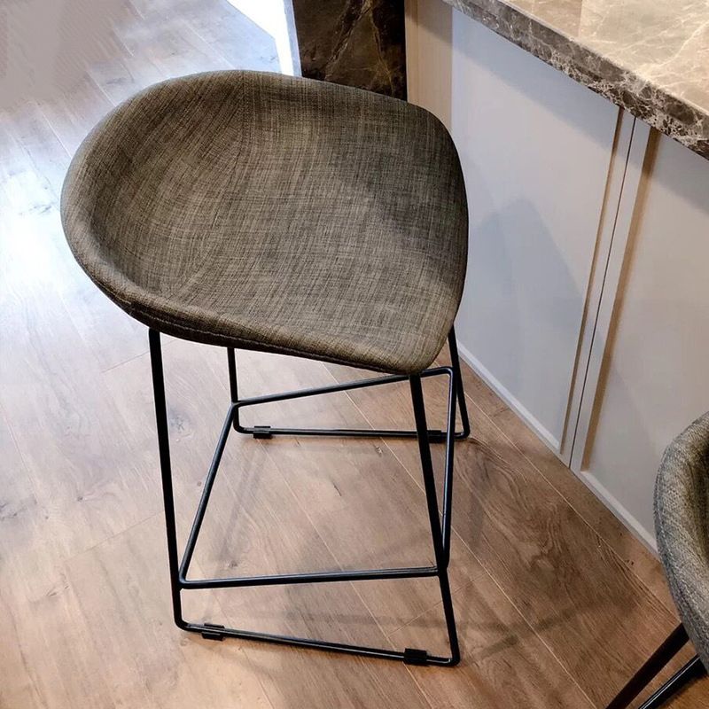 Metal Bar Stool Modern Style Low Back Armless Counter Stool for Home Use