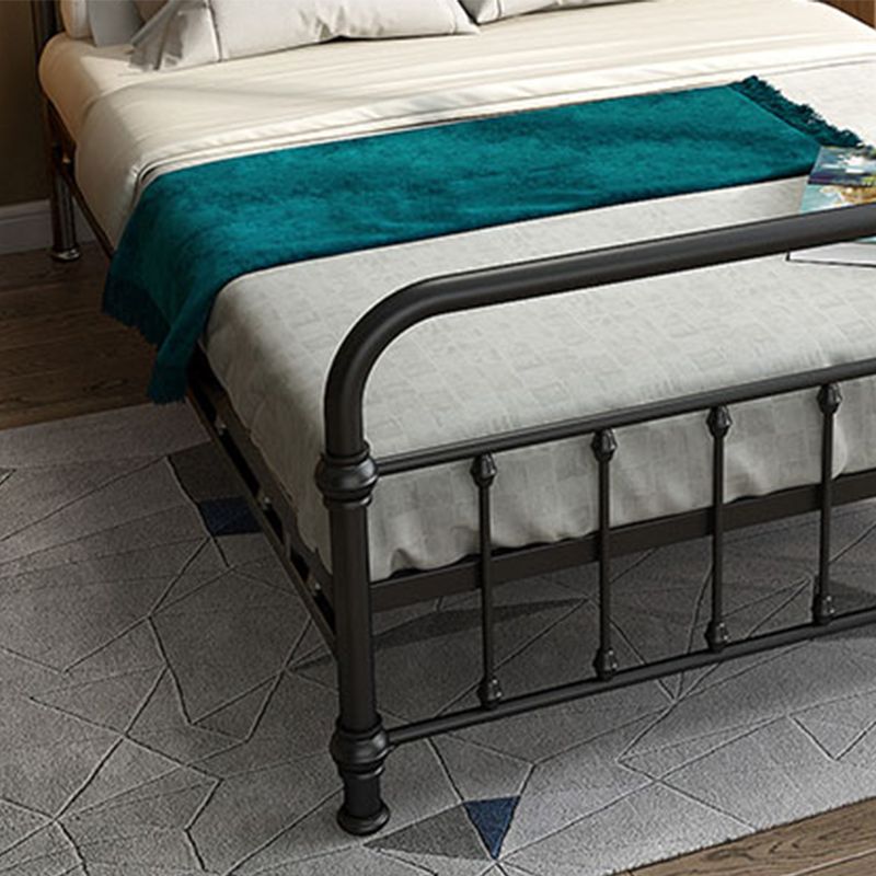 Industrial Iron Bed with Rectangle Headboard and Metal Legs in Black