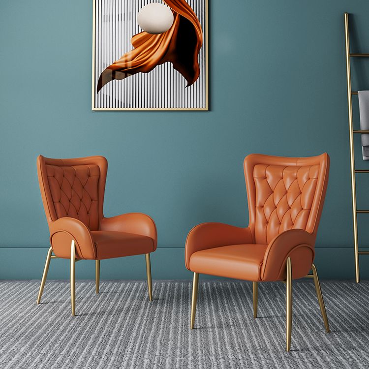 Noordse stijl metalen eetkamerstoelen Tufted Parsons armstoel voor restaurant