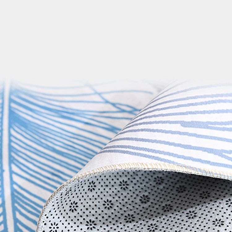 Distinctive Graphic Pattern Area Rug Contemporary Aesthetic Indoor Rug Polyester Anti-Slip Backing Carpet for Home Decoration