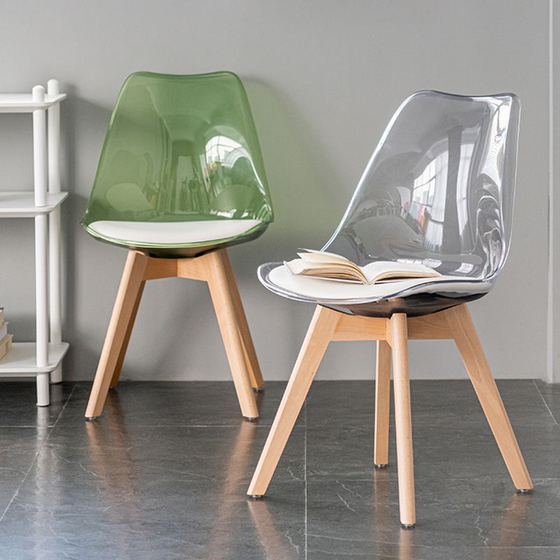 Sillas de comedor de cuero de estilo escandinavo sillas traseras sólidas con patas de madera