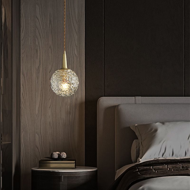 Kugelförmige Nachtpendel -Lampe Kristall 1 Kopf Minimalistisch hängende Licht in Gold