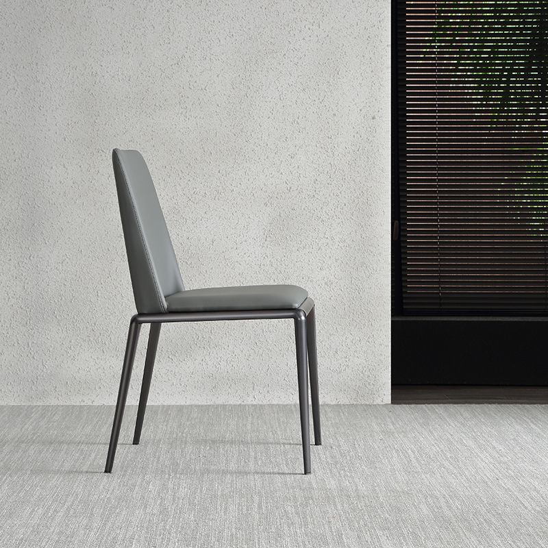 Sillas laterales contemporáneas sin brazos con respaldo sólido, sillas de comedor de cuero para el hogar (juego de 2)