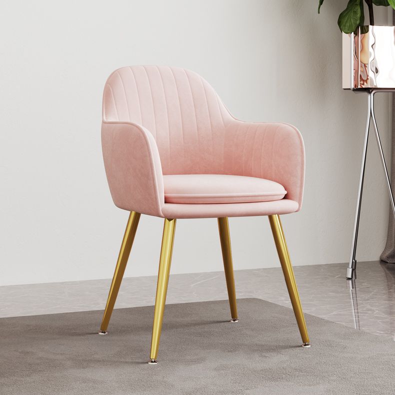 Silla de comedor de metal de estilo escandinavo Silla tapizada dormitorio con brazo