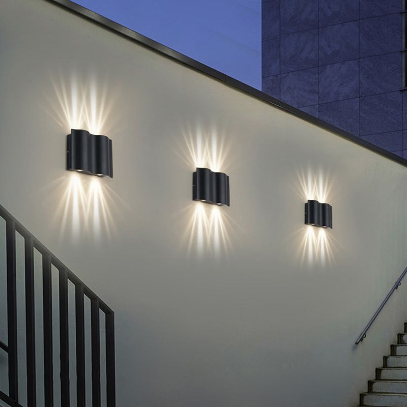 Modern Style Wave Shape Wall Sconce Metal Sconces in Black for Outdoor