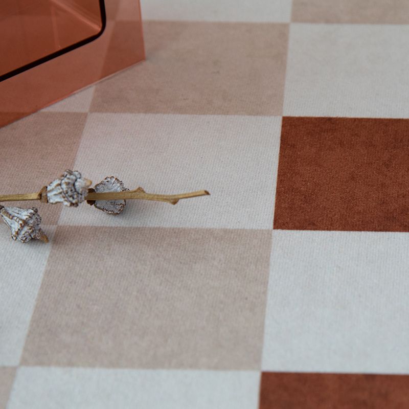 Simple Checkerboard Rug Polyester Indoor Rug Non-slip Area Carpet for Living Room and Bedroom