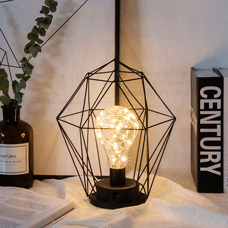 1 tête de têtes / lampe de table en diamant avec cage loft loft élégant en métal noir lampe de table pour le chevet