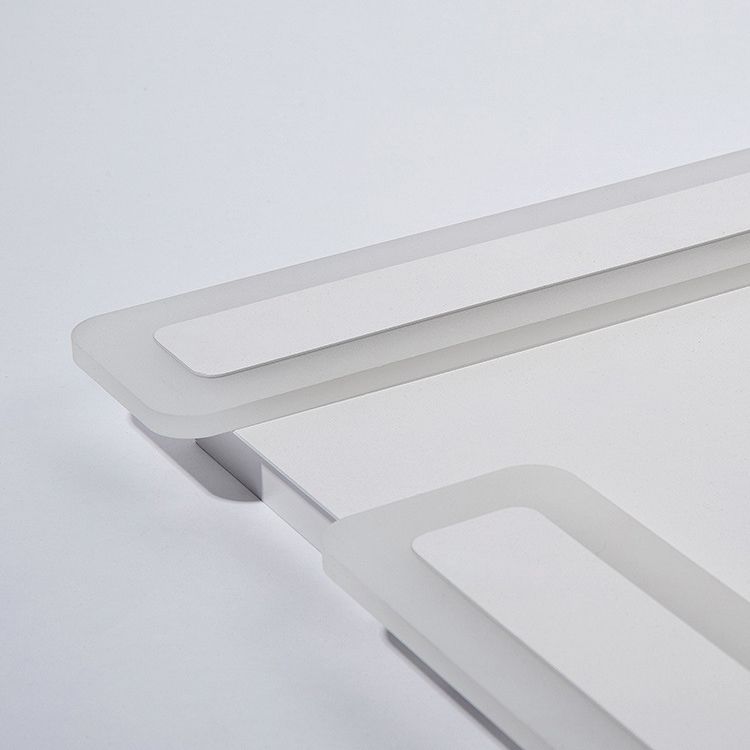 Weiße, rechteckige LED-Einbauleuchte in moderner Schlichtheit, schmiedeeiserne Deckenleuchte mit Acrylschirm