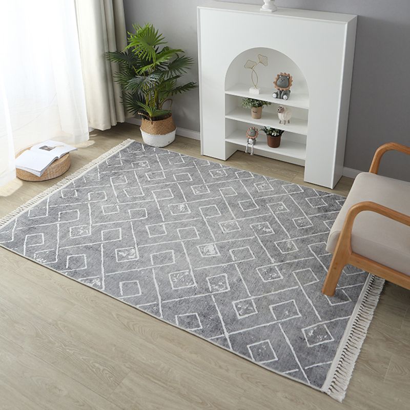 Stylish Grey Geometric Pattern Area Rug Polyester Fringe Area Carpet Stain Resistant Rug for Bedroom