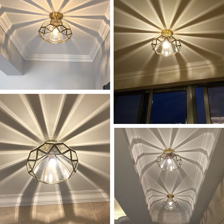 Laiton biseauté près de l'éclairage de plafond s'accompagnement de plafond d'allée traditionnelle plafond monté