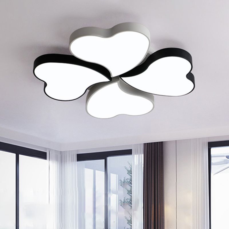 Moderne minimalistische LED Deckenleuchte Schmiedeeisen Herz-Shaped Flush Mount mit Acryl-Farbton